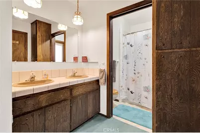 8988 Buena Vista, Apple Valley, CA 92308 - Photo 29