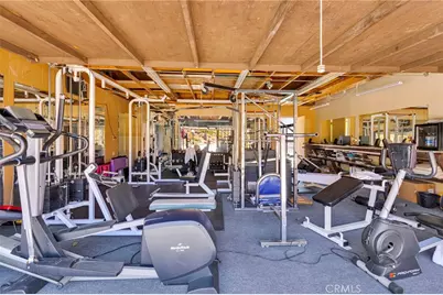 8988 Buena Vista, Apple Valley, CA 92308 - Photo 33