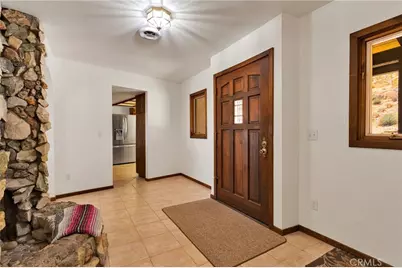 8988 Buena Vista, Apple Valley, CA 92308 - Photo 7