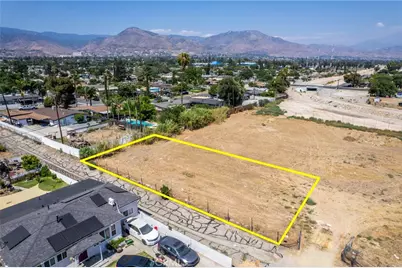 25604 Walker, San Bernardino, CA 92346 - Photo 11