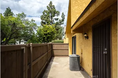 435 W 9th #A3, Upland, CA 91786 - Photo 5
