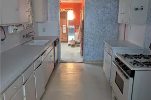 10370 Tujunga Canyon Blvd, Tujunga, CA 91042 - Photo 9