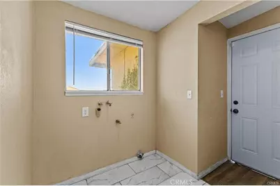 8405 Buckthorn Ave, Hesperia, CA 92345 - Photo 13