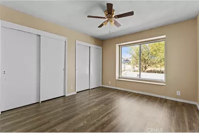 8405 Buckthorn Ave, Hesperia, CA 92345 - Photo 17