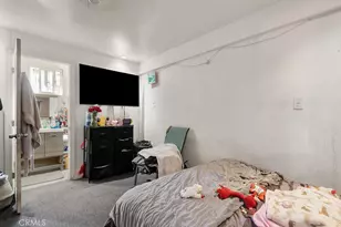 7032 Somerset, Paramount, CA 90723 - Photo 17