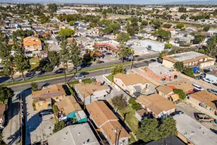 7032 Somerset, Paramount, CA 90723 - Photo 13