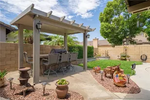 17314 Redmaple St, Fontana, CA 92337 - Photo 41