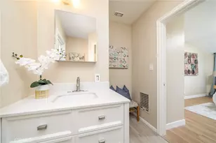 7057 Babcock, North Hollywood, CA 91605 - Photo 13