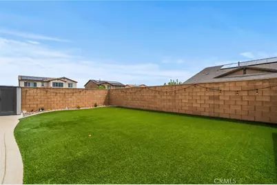 11981 Regent, Victorville, CA 92392 - Photo 37