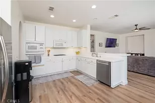 13070 Beachview Ct, Victorville, CA 92392 - Photo 15