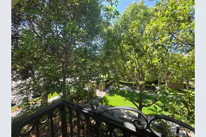 129 Chantilly, Irvine, CA 92620 - Photo 45