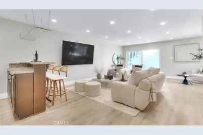 18223 Delano, Tarzana, CA 91335 - Photo 29