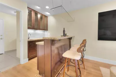 18223 Delano, Tarzana, CA 91335 - Photo 17