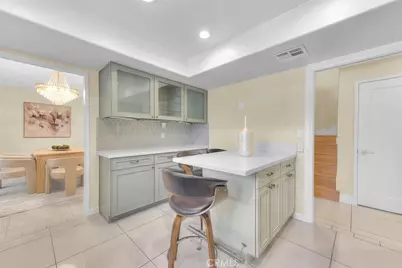 18223 Delano, Tarzana, CA 91335 - Photo 13