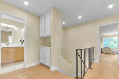 18223 Delano, Tarzana, CA 91335 - Photo 45