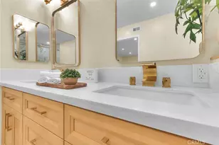 18223 Delano, Tarzana, CA 91335 - Photo 35