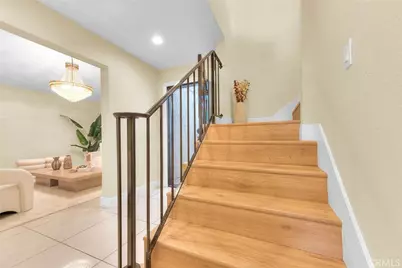 18223 Delano, Tarzana, CA 91335 - Photo 35