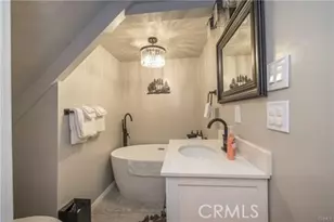 33417 Cedar Dr, Arrowbear, CA 92382 - Photo 11