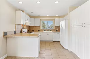 11507 Moorpark St, Studio City, CA 91602 - Photo 9