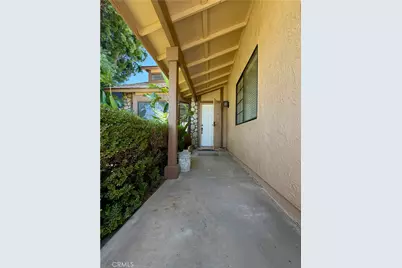 2404 Hyatt, San Bernardino, CA 92407 - Photo 3