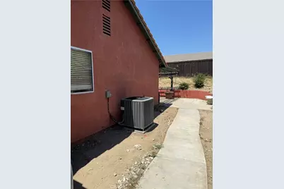 2420 W Sunrise Drive, Rialto, CA 92377 - Photo 33
