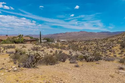 58701 Los Coyotes, Yucca Valley, CA 92284 - Photo 13
