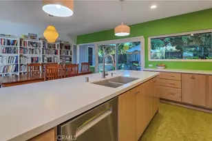 425 Bowling Green Dr, Claremont, CA 91711 - Photo 17