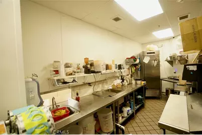 50 N Raymond Avenue, Pasadena, CA 91103 - Photo 13
