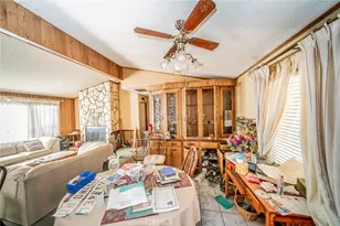 19384 El Rivino Rd, Bloomington, CA 92509 - Photo 13
