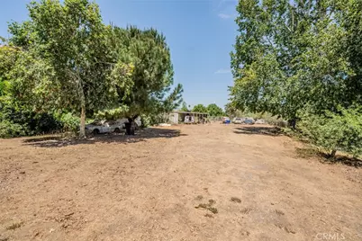 19384 El Rivino Road, Bloomington, CA 92509 - Photo 23