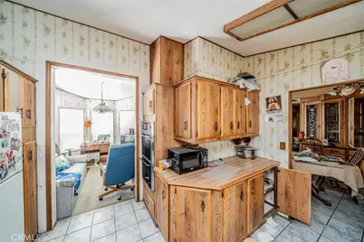 19384 El Rivino Road, Bloomington, CA 92509 - Photo 11