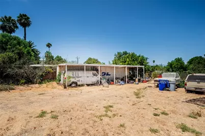 19384 El Rivino Road, Bloomington, CA 92509 - Photo 21