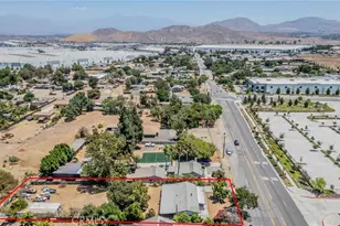 19384 El Rivino Rd, Bloomington, CA 92509 - Photo 27