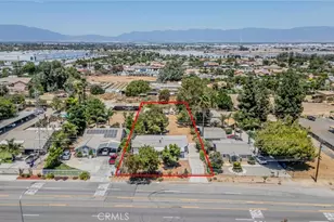 19384 El Rivino Rd, Bloomington, CA 92509 - Photo 25
