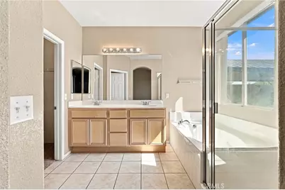 8935 Hydrangea, Hesperia, CA 92344 - Photo 25