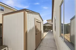 8935 Hydrangea, Hesperia, CA 92344 - Photo 33
