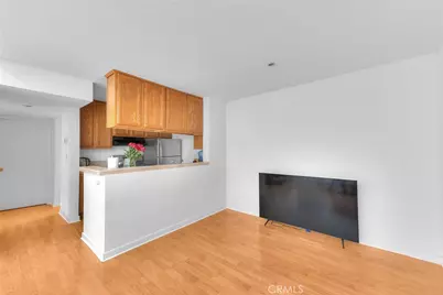 5700 Etiwanda #212, Tarzana, CA 91356 - Photo 11