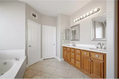 30365 Glen Ellen Circle, Murrieta, CA 92563 - Photo 33