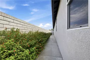 30365 Glen Ellen Cir, Murrieta, CA 92563 - Photo 53