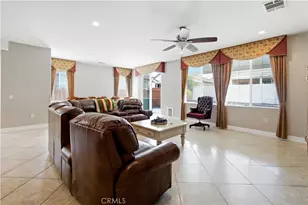 30365 Glen Ellen Cir, Murrieta, CA 92563 - Photo 27
