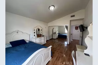 13280 Dronfield Avenue #19, Sylmar, CA 91342 - Photo 11