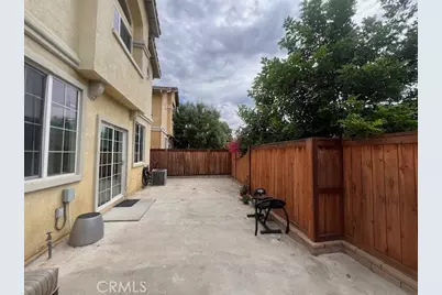 13280 Dronfield Avenue #19, Sylmar, CA 91342 - Photo 19