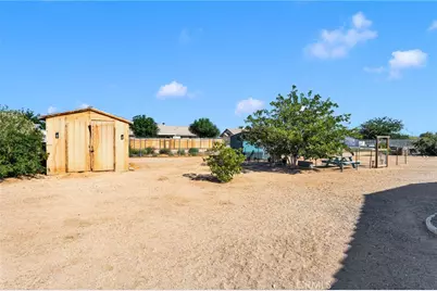 12782 Pawnee, Apple Valley, CA 92308 - Photo 35