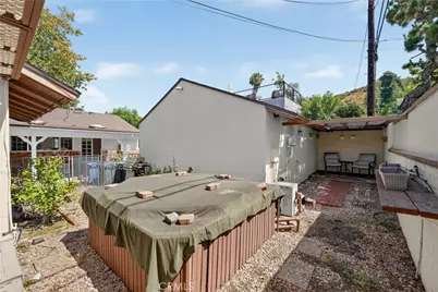 742 Irving, Burbank, CA 91504 - Photo 39