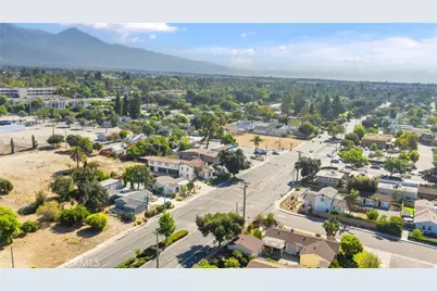 449 , 447, 448 Arrow Highway, Claremont, CA 91711 - Photo 9