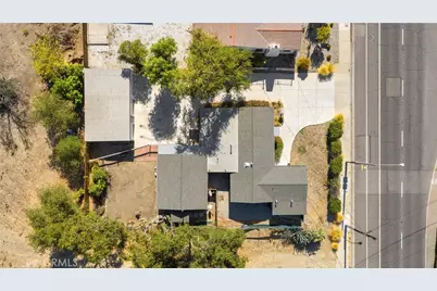449 , 447, 448 Arrow Highway, Claremont, CA 91711 - Photo 29