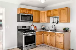 449 447 448 Arrow Hwy, Claremont, CA 91711 - Photo 13