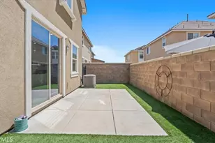 16537 Monteviejo, Fontana, CA 92336 - Photo 31
