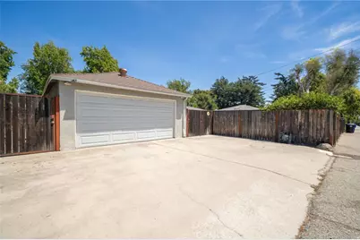 695 N Laurel Avenue, Upland, CA 91786 - Photo 41
