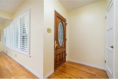 695 N Laurel Avenue, Upland, CA 91786 - Photo 7